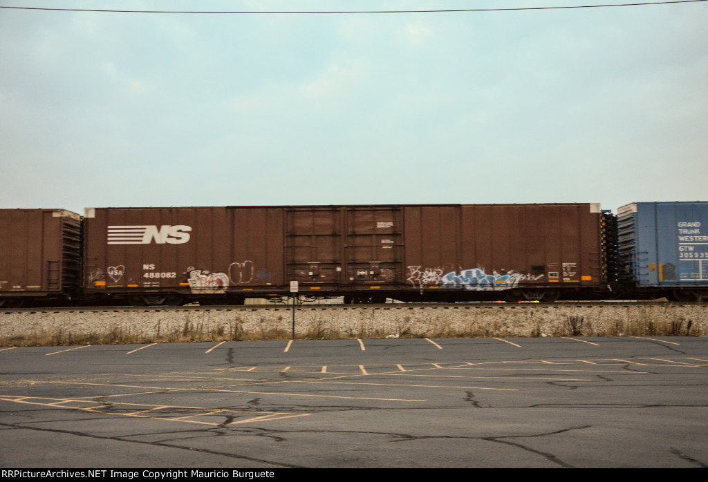 NS Box Car